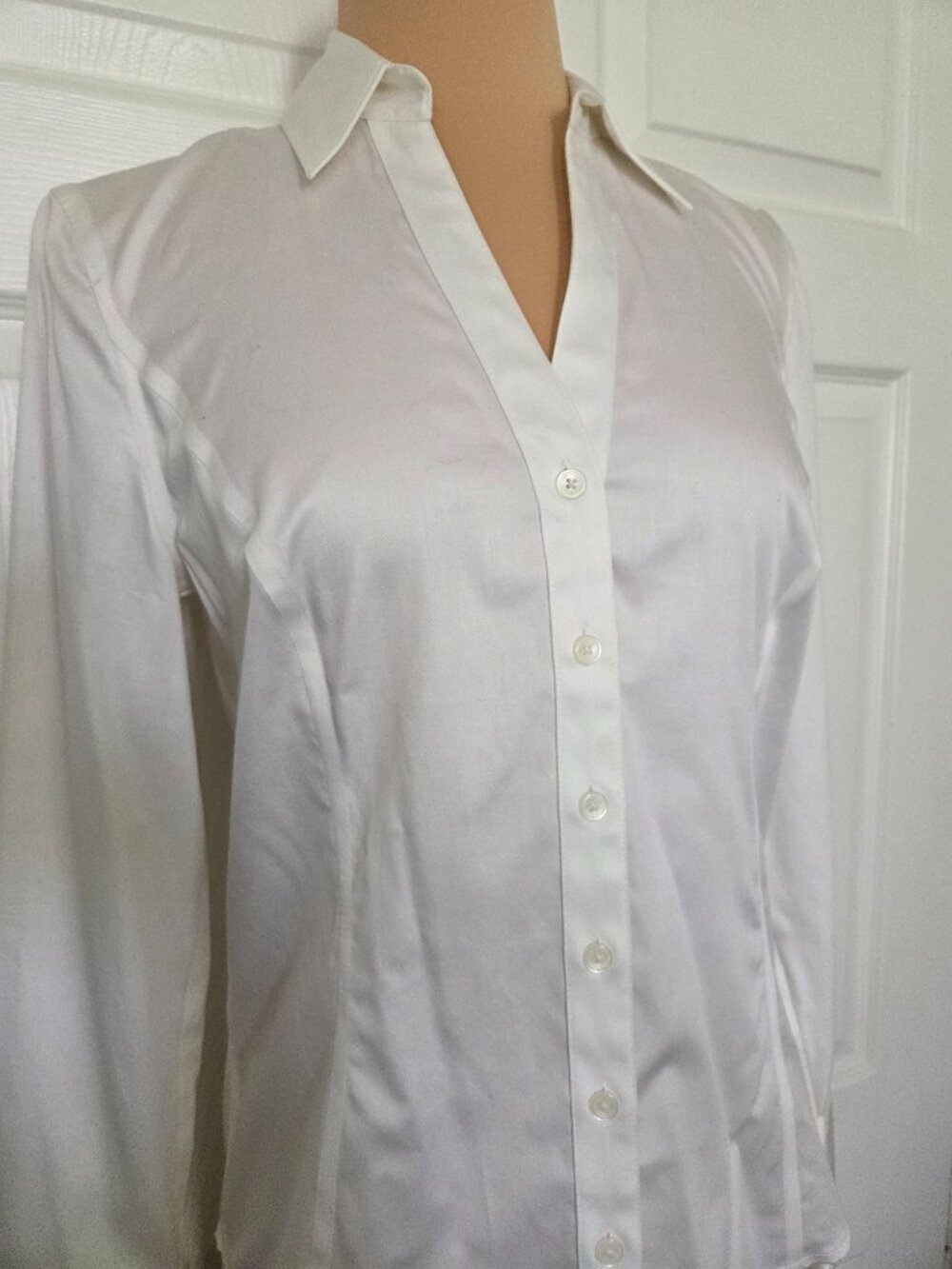 Calvin Klein Fitted Sheen Off White Blouse with Tags - Picture 6 of 12